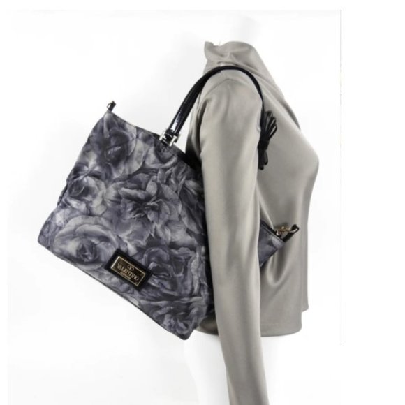 Valentino Garavani Nylon Small Tote Bag - Picture 14 of 15